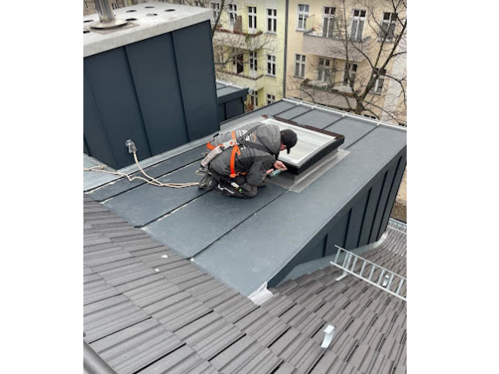 Dachreparatur / Dachreparaturen / Reparaturen am Dach / Dachwartungen
